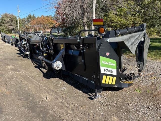 Image of MacDon C3012C equipment image 2