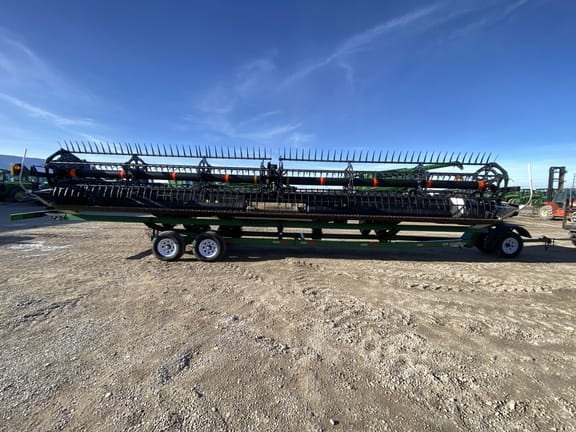 2020 MacDon D135 Equipment Image0