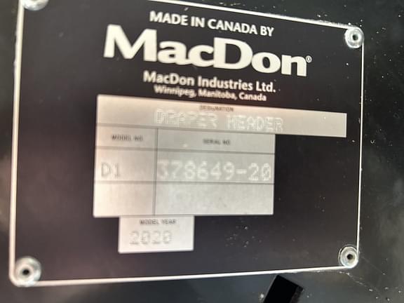 Image of MacDon D135 equipment image 3