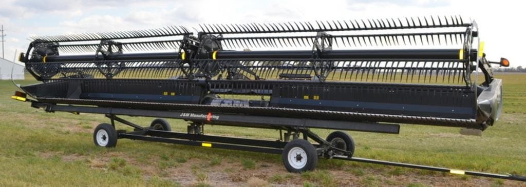 2020 MacDon FD135 Equipment Image0