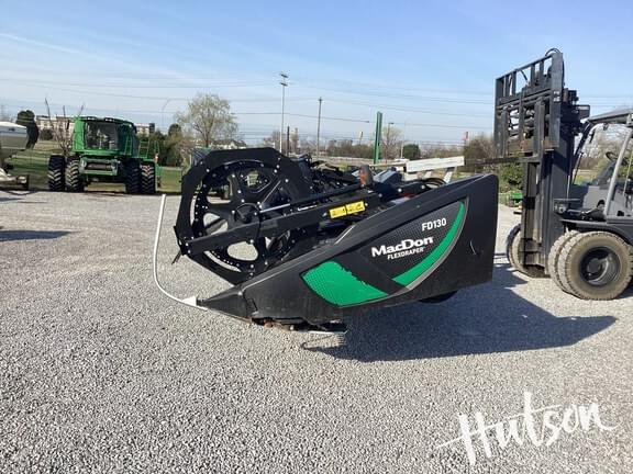 Image of MacDon FD130 equipment image 4