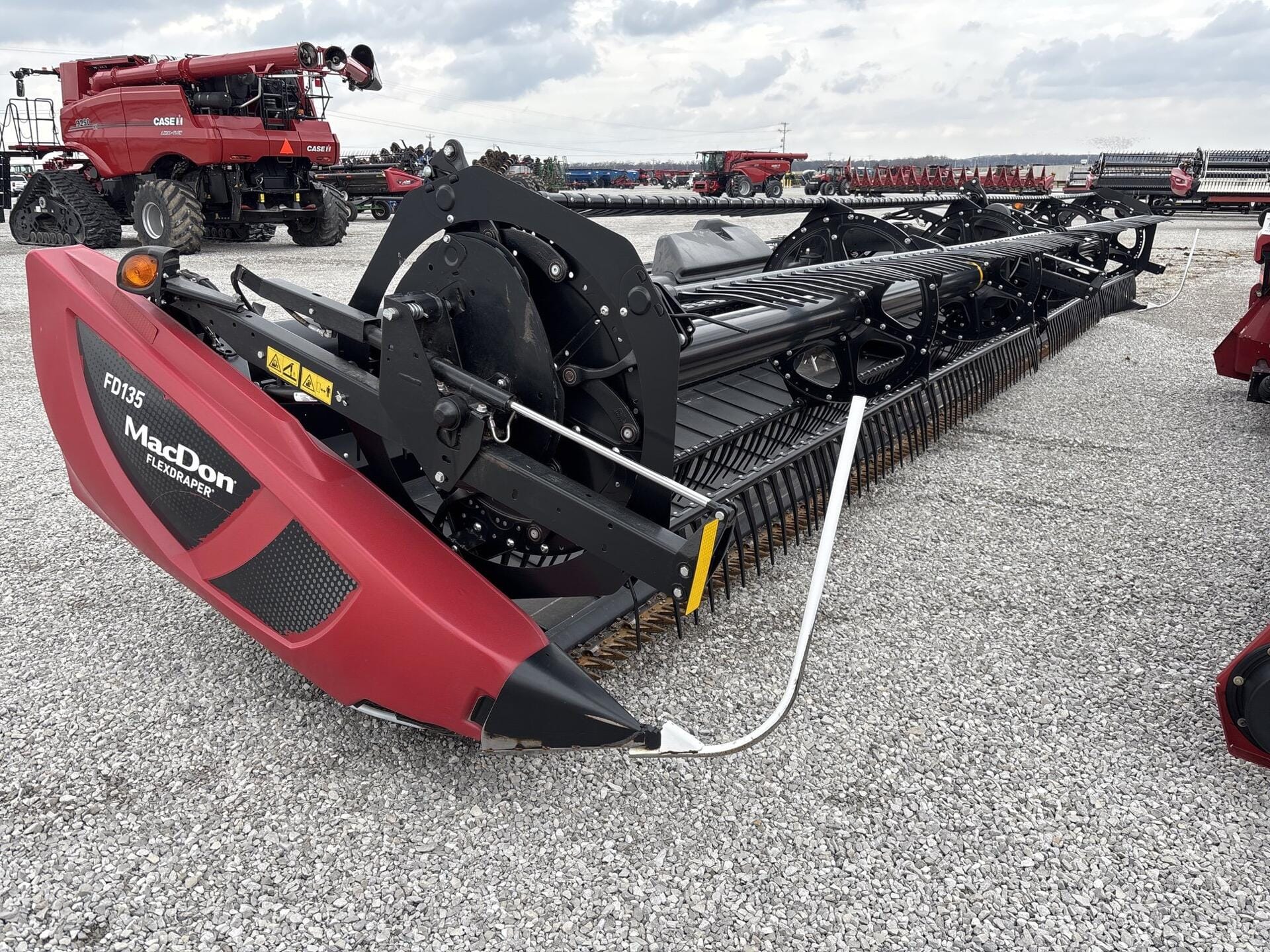 2020 MacDon FD135 Equipment Image0