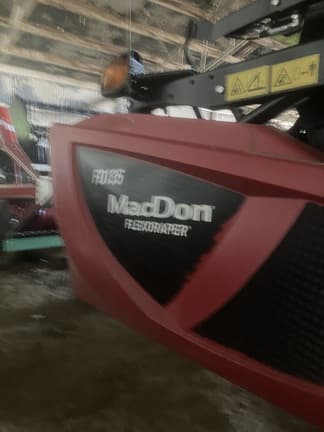 Image of MacDon FD135 Primary image