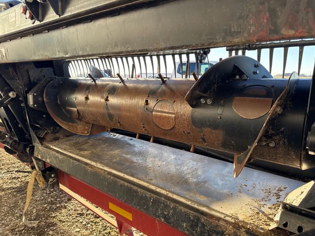 Image of MacDon FD140 equipment image 1