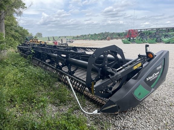 2020 MacDon FD140 Equipment Image0