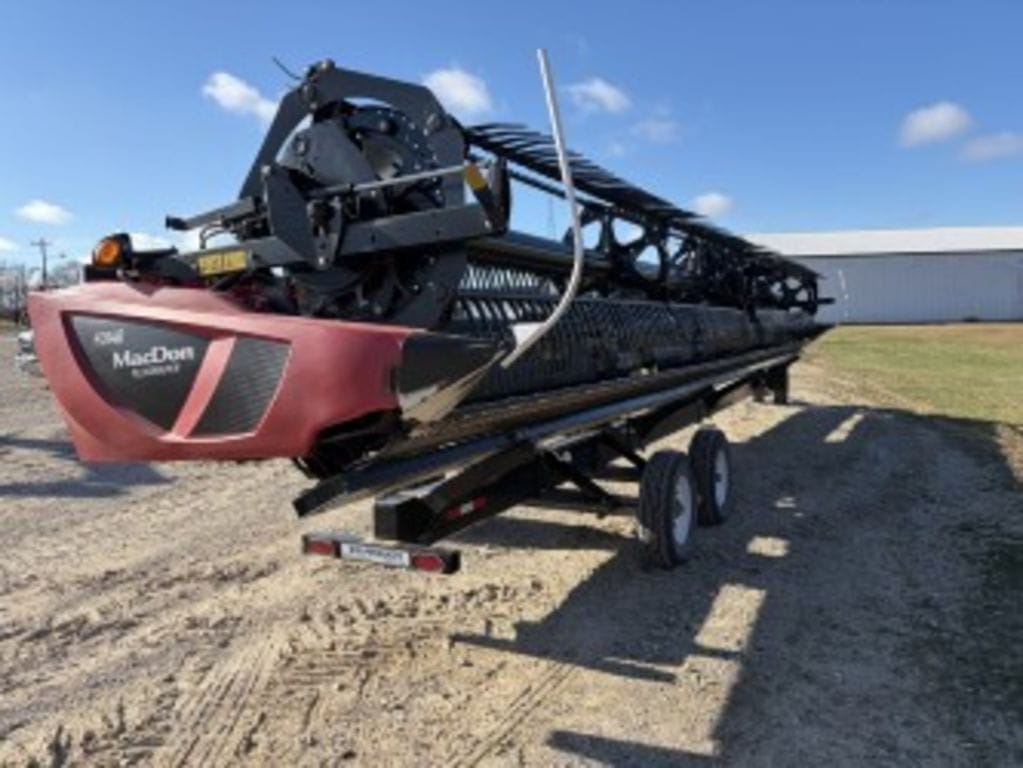 2020 MacDon FD140 Equipment Image0