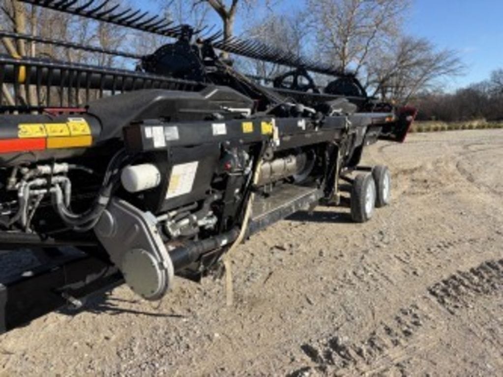 2020 MacDon FD140 Equipment Image0