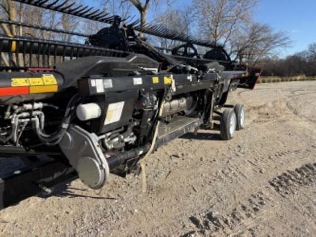 Image of MacDon FD140 equipment image 1