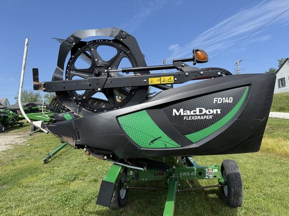 Main image MacDon FD140