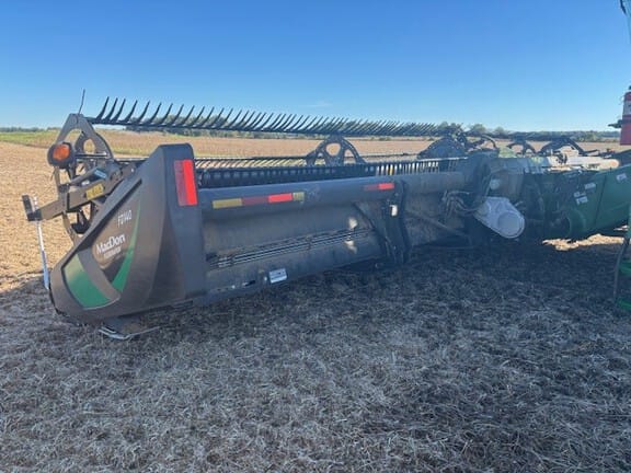 2020 MacDon FD140 Equipment Image0