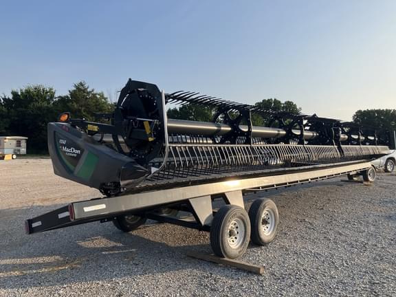 Image of MacDon FD140 equipment image 1