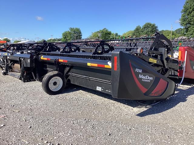 Image of MacDon FD140 equipment image 2