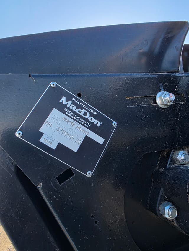 Image of MacDon FD140 equipment image 2