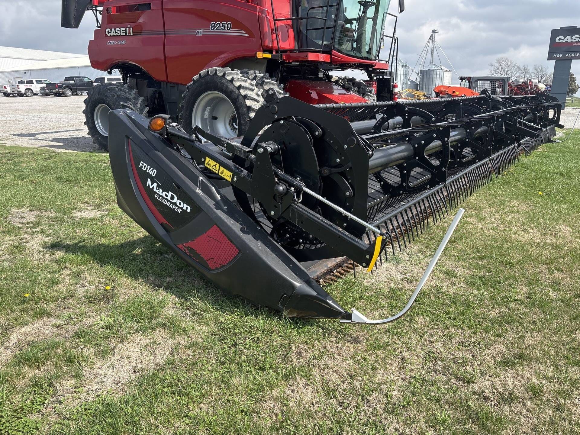 2020 MacDon FD140 Equipment Image0