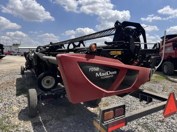 Image of MacDon FD140 equipment image 2