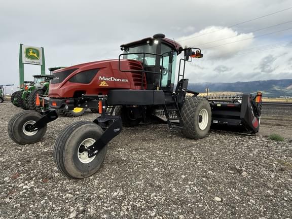 Image of MacDon M1170 equipment image 3