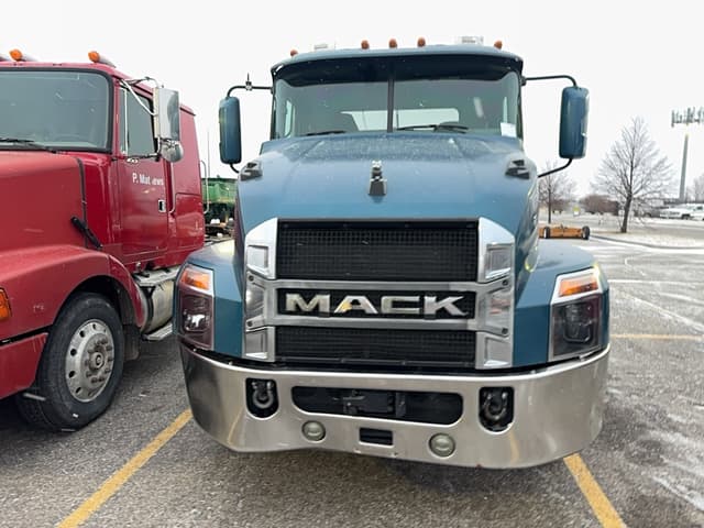 Image of Mack AN64T equipment image 1