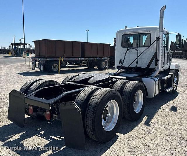 Image of Mack AN64T equipment image 4