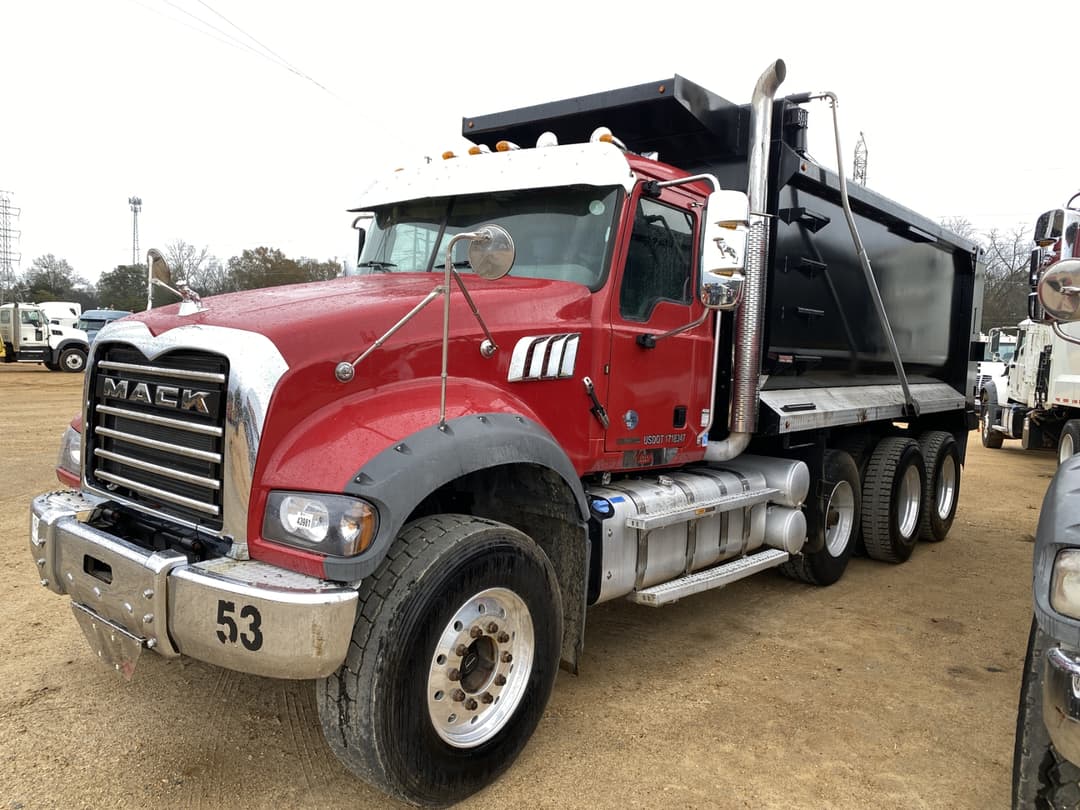 Image of Mack GR64F Primary image