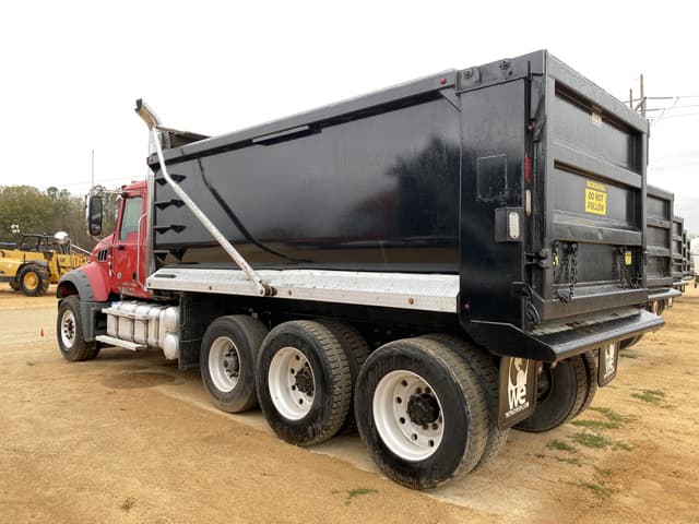 Image of Mack GR64F equipment image 1