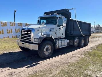 Main image Mack GR84F