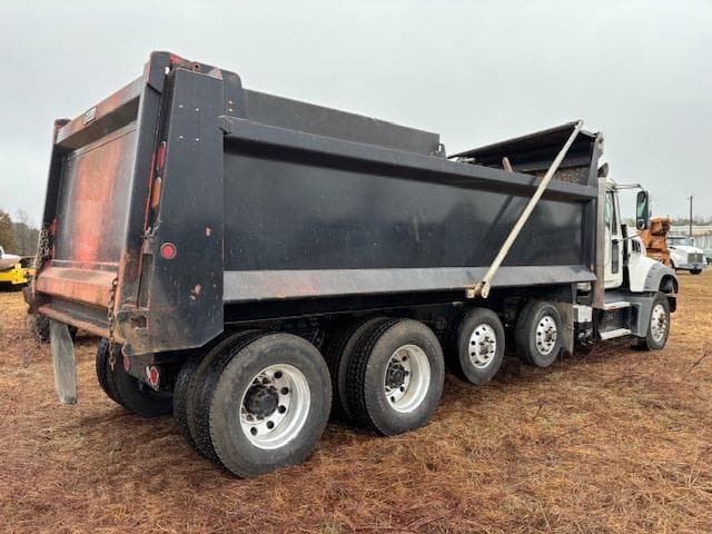 Image of Mack Granite 64FR equipment image 2