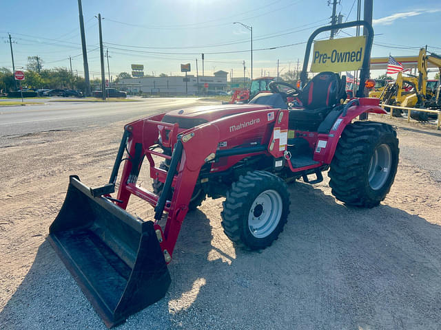 Image of Mahindra 1626 equipment image 1