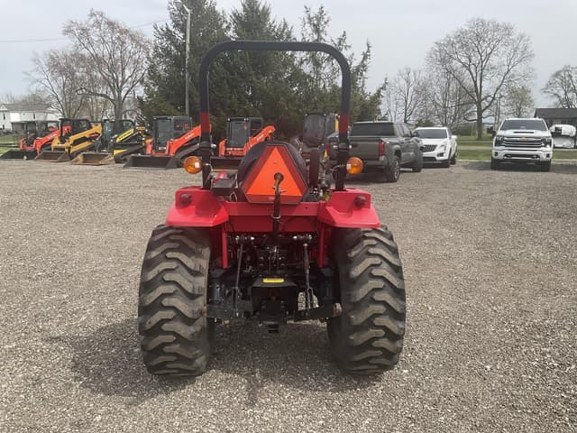 Image of Mahindra 1626 equipment image 3