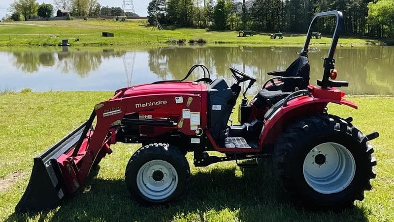 Image of Mahindra 1626 HST Primary image