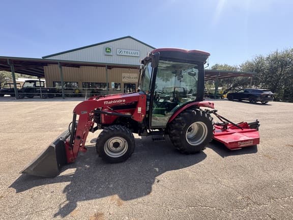 Image of Mahindra 2638 equipment image 2