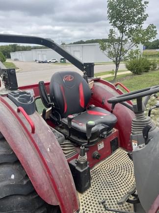 Image of Mahindra 2655 equipment image 3