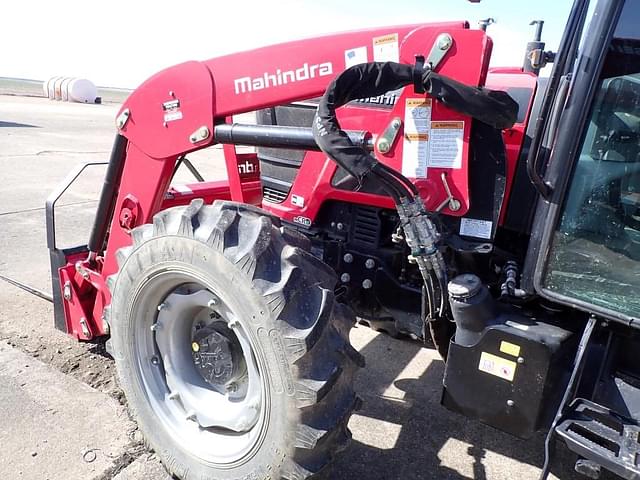 Image of Mahindra 6075 equipment image 4