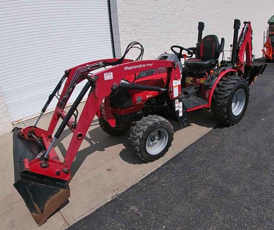 2020 Mahindra Max 26XLT Equipment Image0