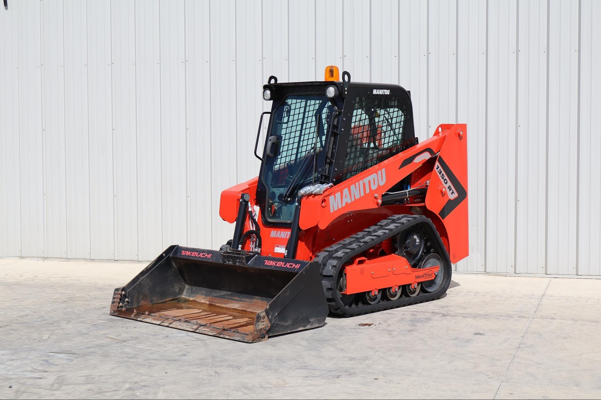 2020 Manitou 1350RT Equipment Image0