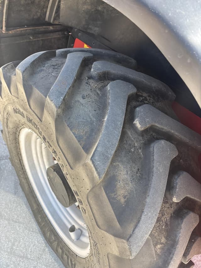 Image of Manitou MLA-T 533-145 V+ equipment image 4