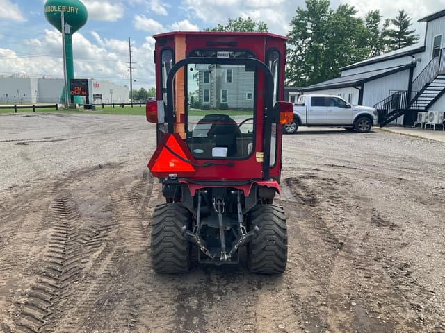 Image of Massey Ferguson GC1723E equipment image 2
