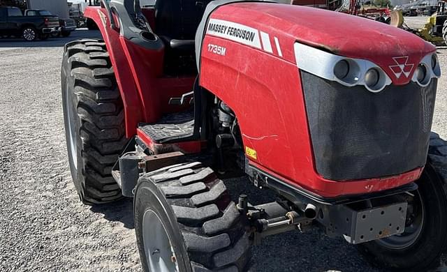 Image of Massey Ferguson 1735M equipment image 1