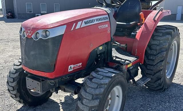 Image of Massey Ferguson 1735M equipment image 1