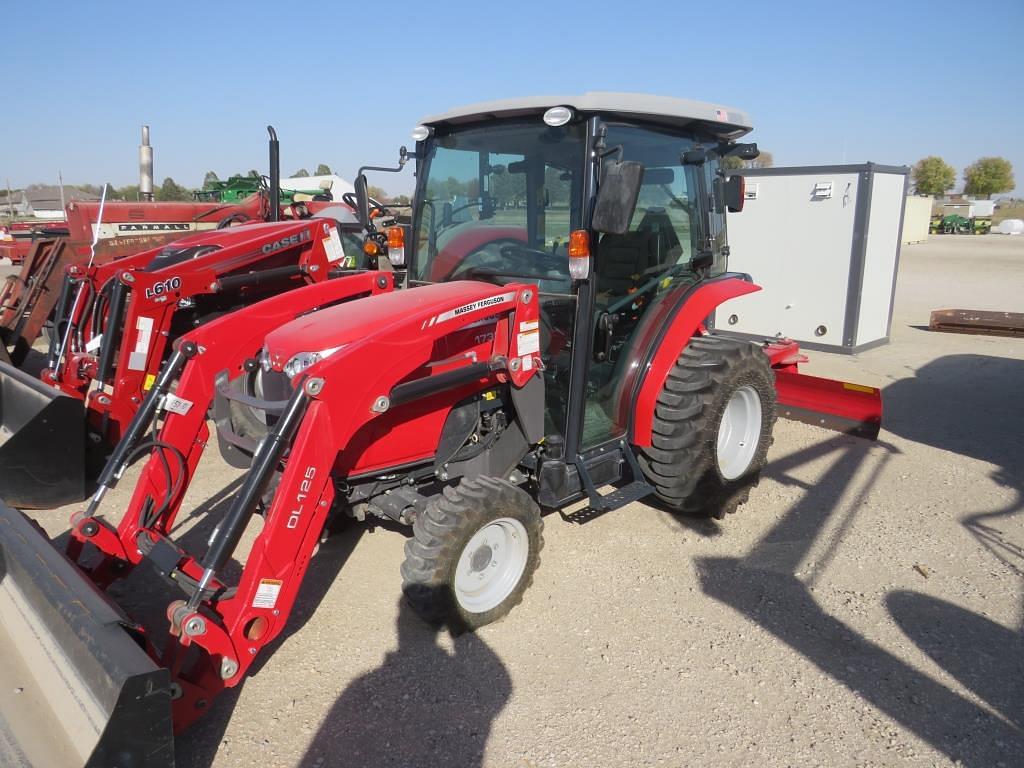 Image of Massey Ferguson 1735M Primary image