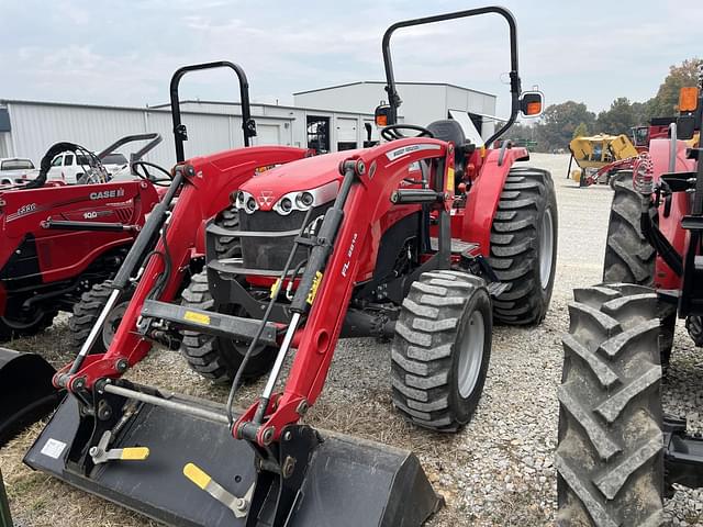 Image of Massey Ferguson 1760M equipment image 1