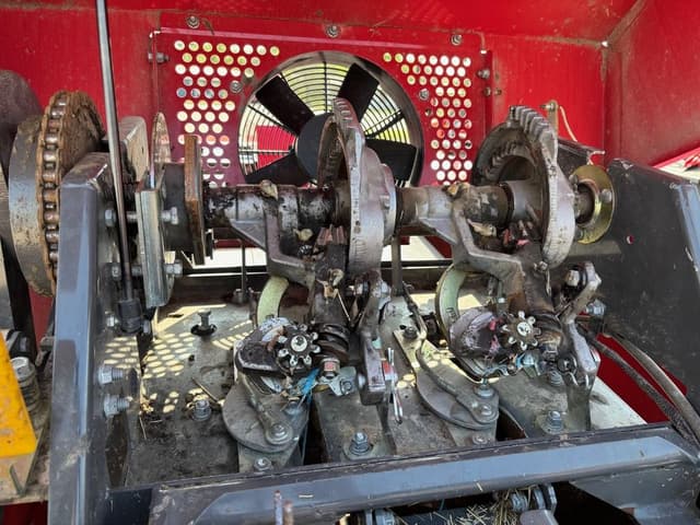 Image of Massey Ferguson 1840 equipment image 3