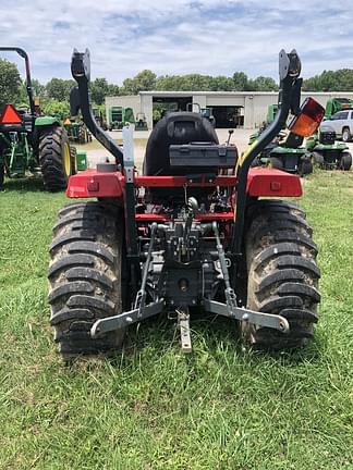 Image of Massey Ferguson 1835E equipment image 4