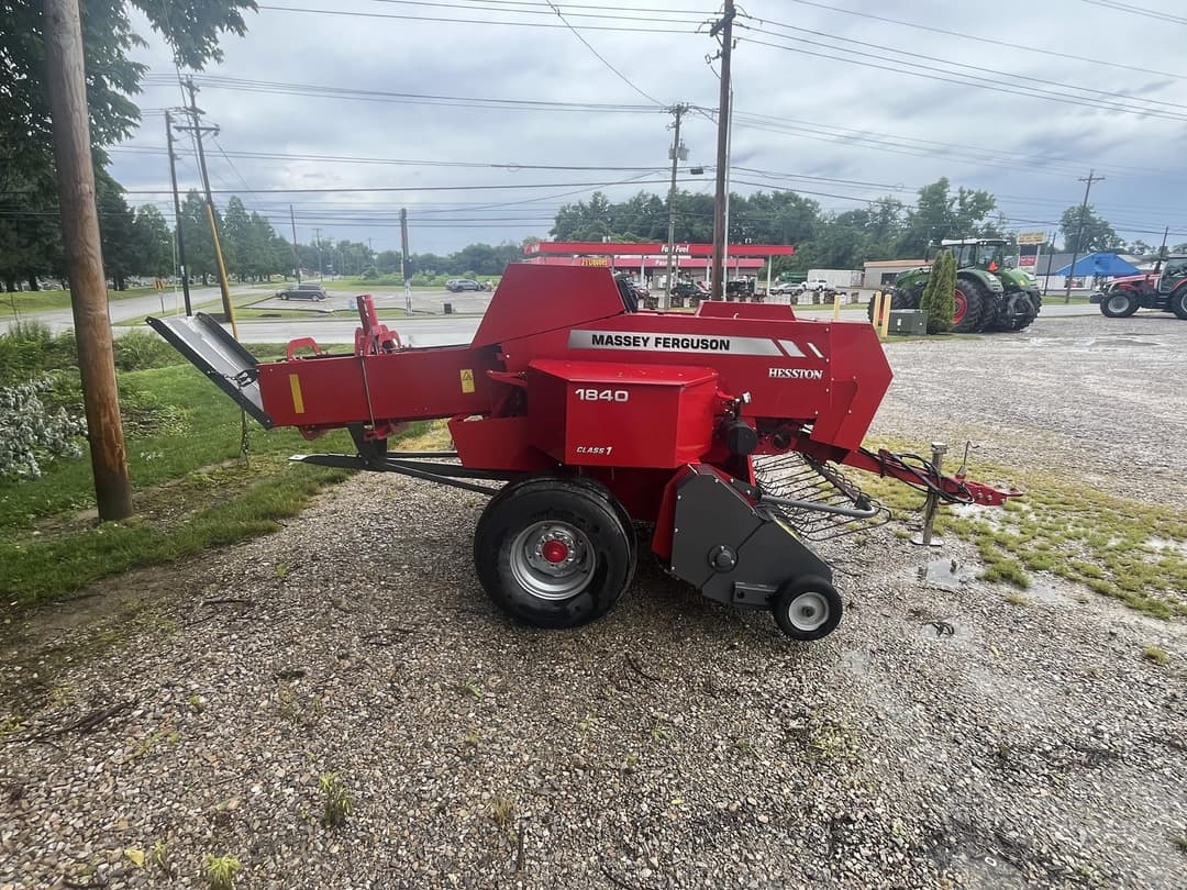 Image of Massey Ferguson 1840 Primary image