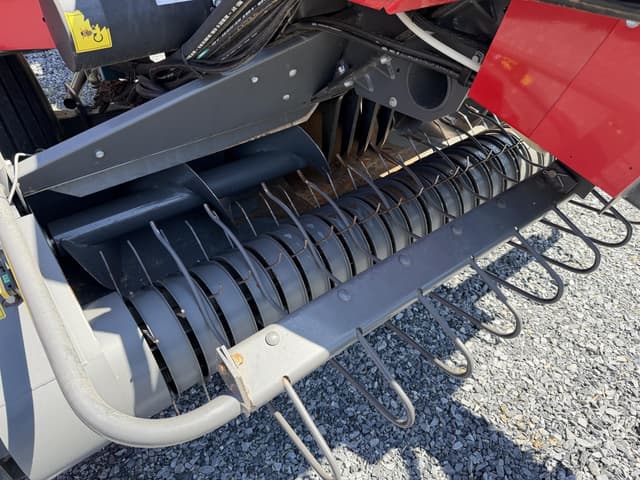 Image of Massey Ferguson 1840 equipment image 1