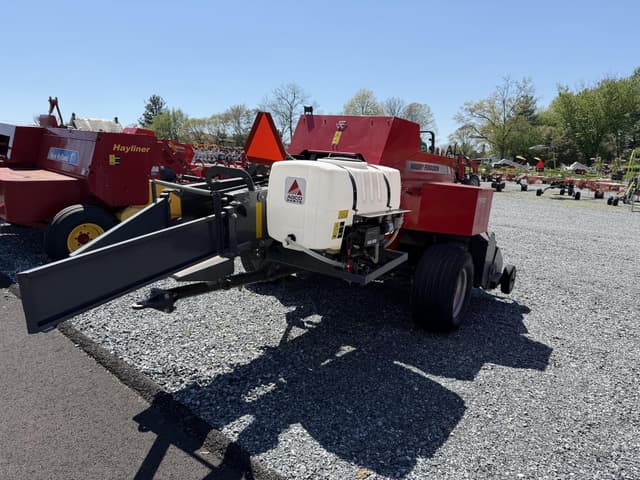 Image of Massey Ferguson 1840 equipment image 2