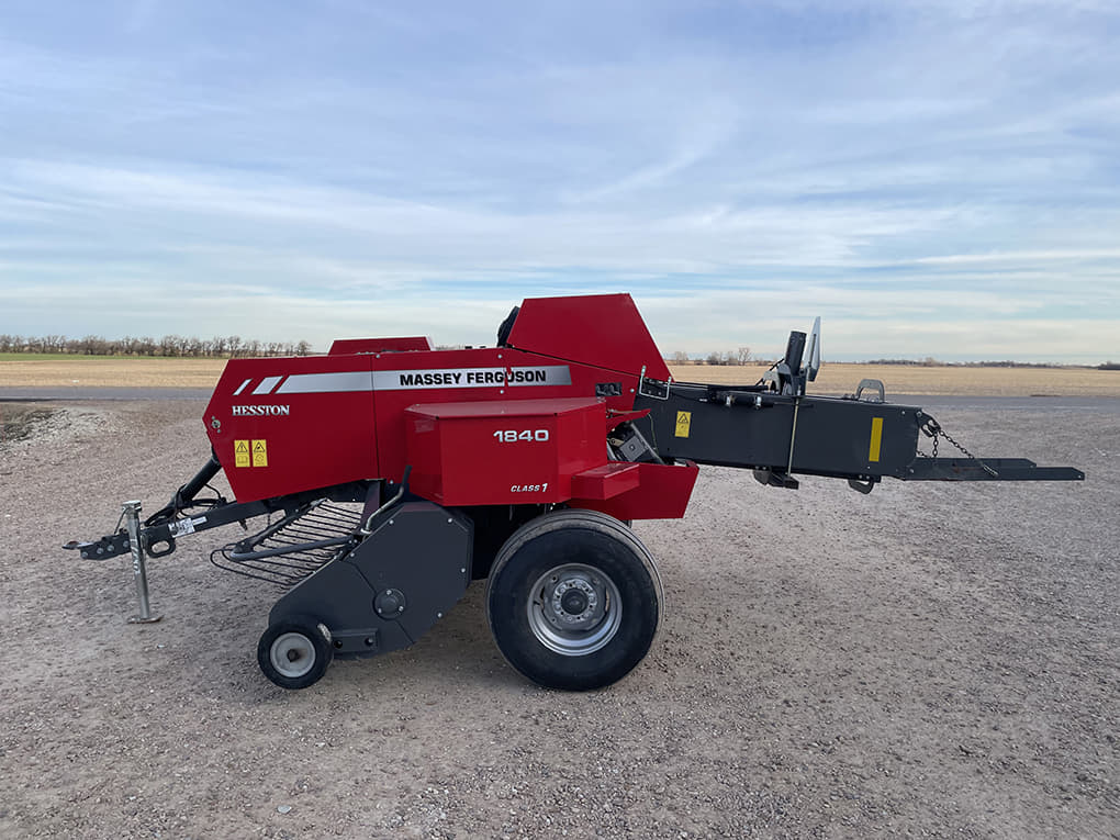 Image of Massey Ferguson 1840 Primary image