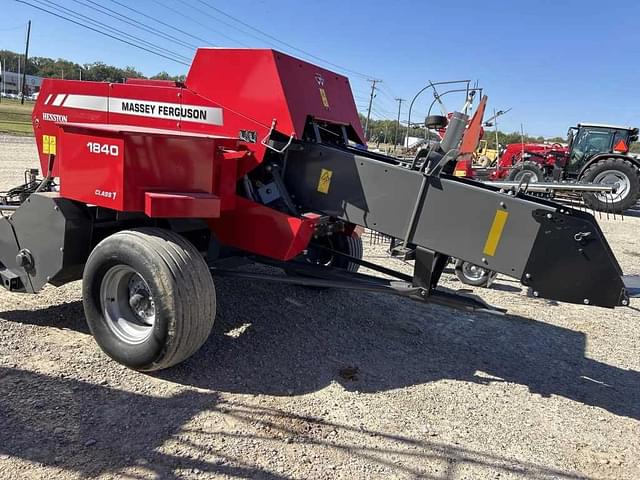 Image of Massey Ferguson 1840 equipment image 3