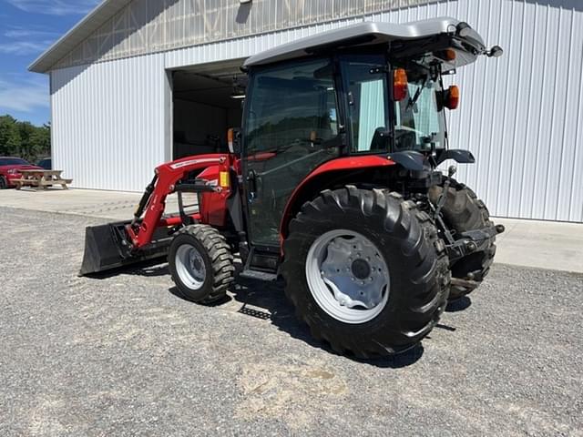 Image of Massey Ferguson 1840M equipment image 3