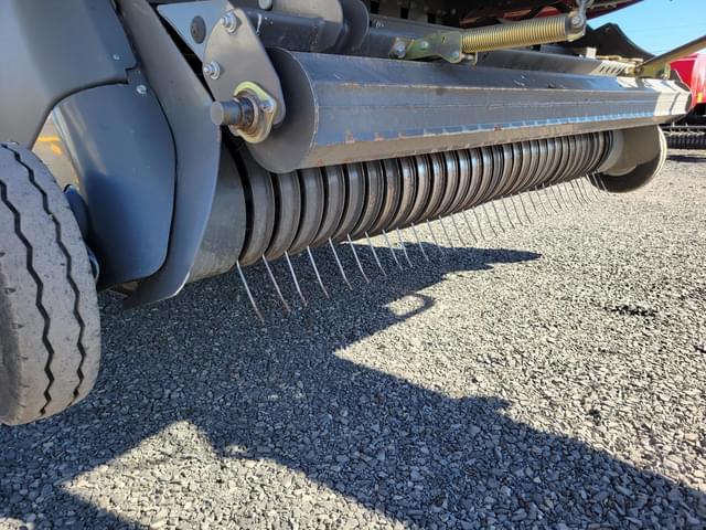 Image of Massey Ferguson 2270 equipment image 4