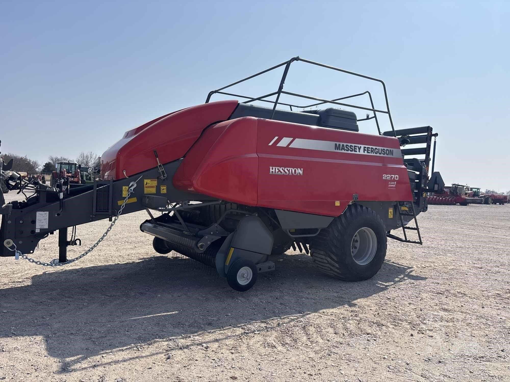 2020 Massey Ferguson 2270 Equipment Image0